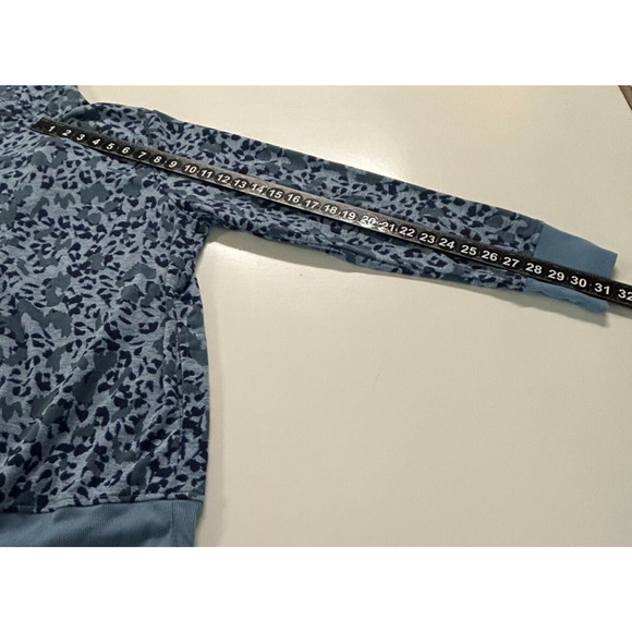 Cuddl Duds Cardigan Womens XL Blue Animal Print One Button Thumbholes Sweater - Picture 11 of 13